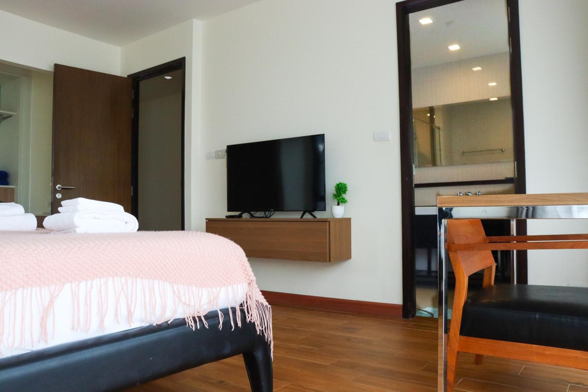 Friendly Townhouse Laguna Park Vila Thalang